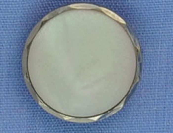 15mm White / Silver Shank Button (per button)
