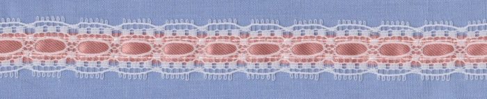 10mm White / Peach Ribbon Lace (x 2 metres)