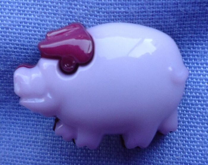 15mm Lilac / Burgundy Piggy Button (per button)